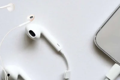 Por qué volvemos a los auriculares con cable